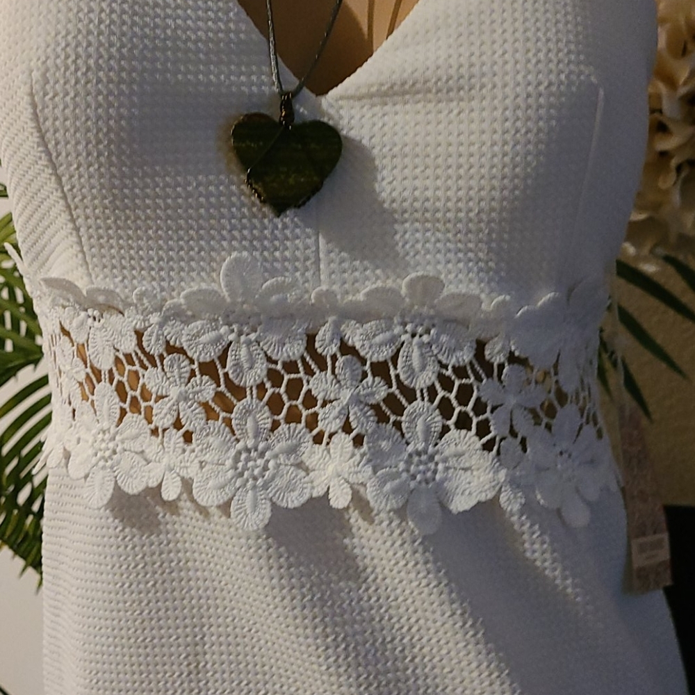 NWT BEAUTIFUL SUMMER LACE WHITE IRIS MEDIUM DRESS. - Picture 15 of 16